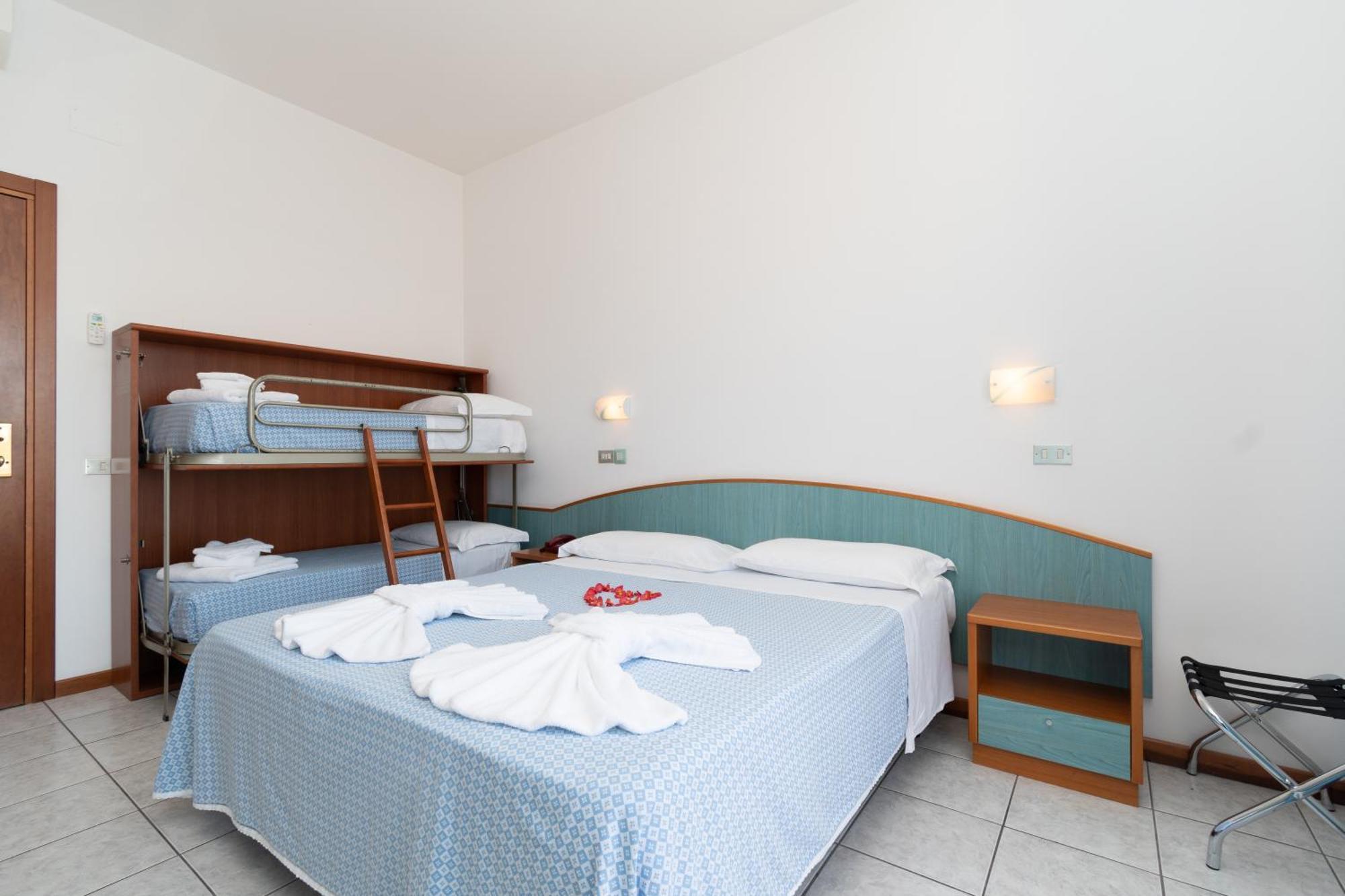 Hotel Baltic Alba Adriatica Εξωτερικό φωτογραφία